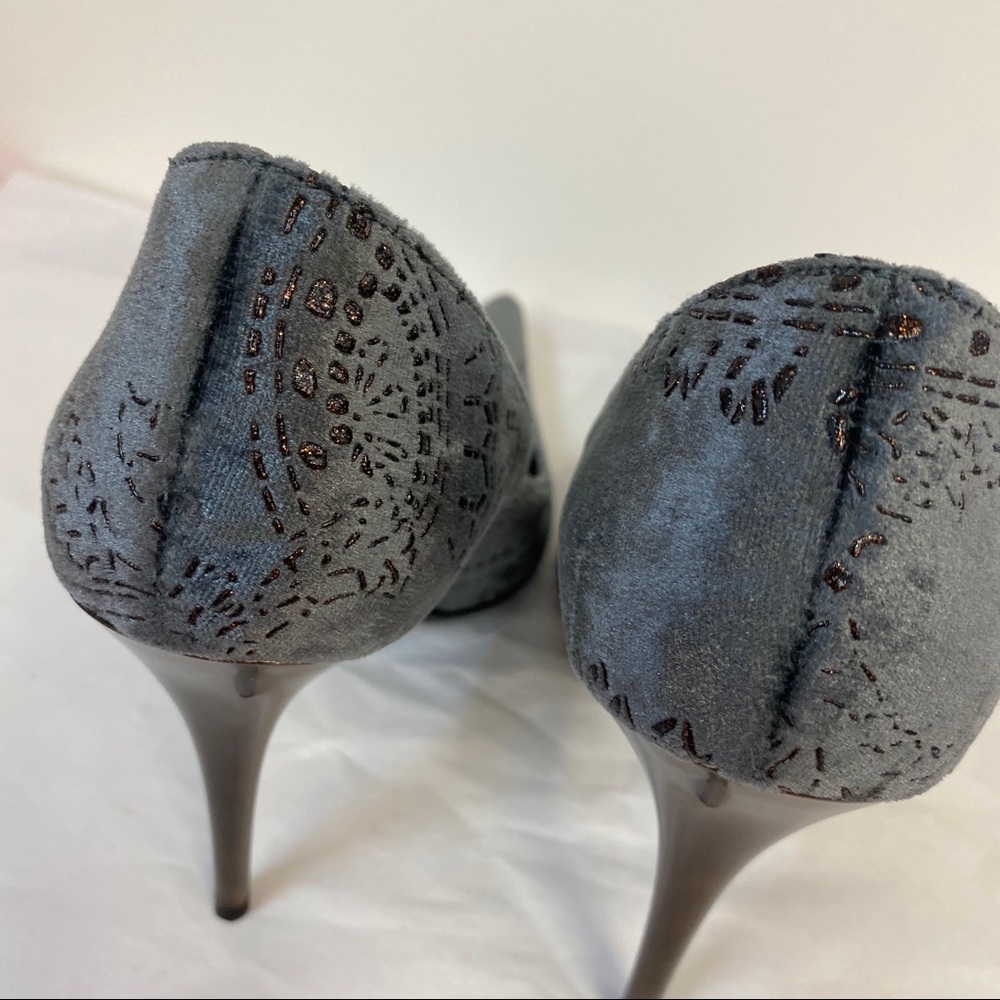 Furla Velvet Gray/Blue Pointy Toe Pumps - Picture 3 of 10